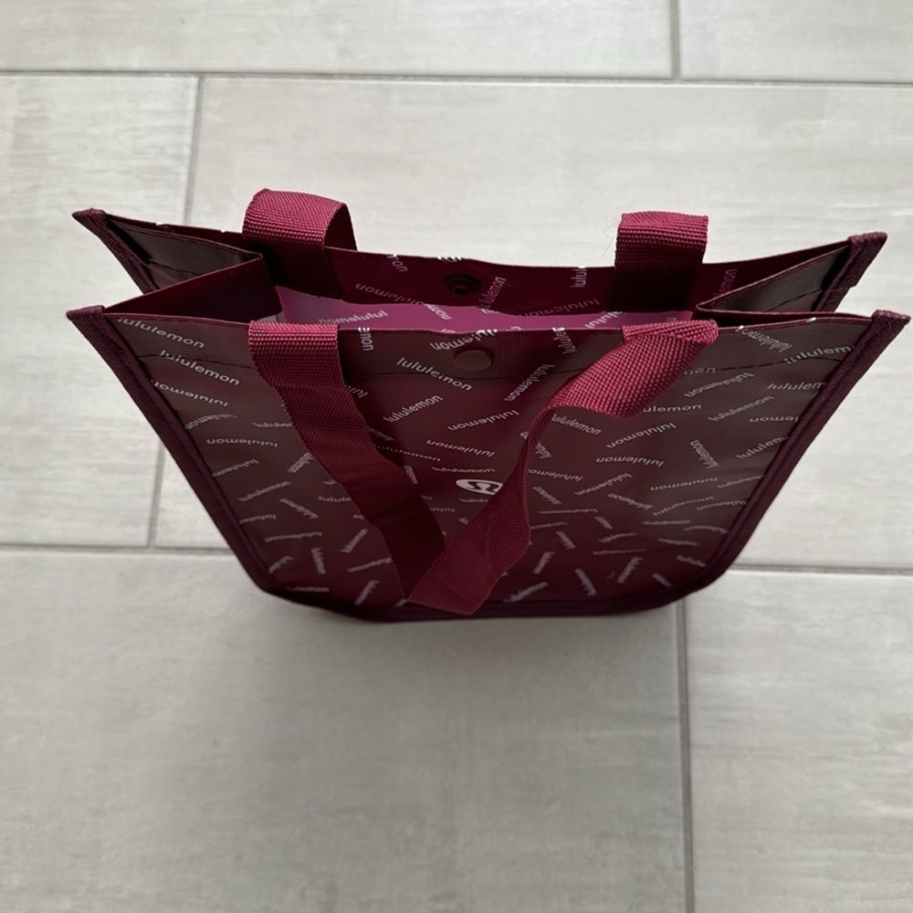 NEW Lululemon 2023 Holiday Edition Small Burgandy Logo Reusable Tote Bag - Picture 2 of 7